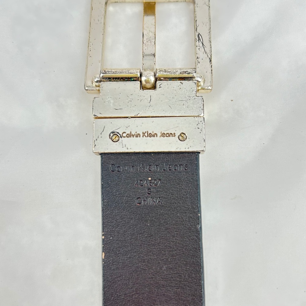 Calvin Klein Jeans Belt Women's Black Gold Toned Buckle Small Minimalism - Picture 2 of 5